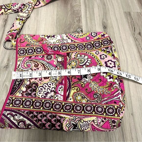 Vera Bradley Purse Women’s Very Berry Pink Paisley Quilted Hipster Crossbody Bag - Picture 7 of 7